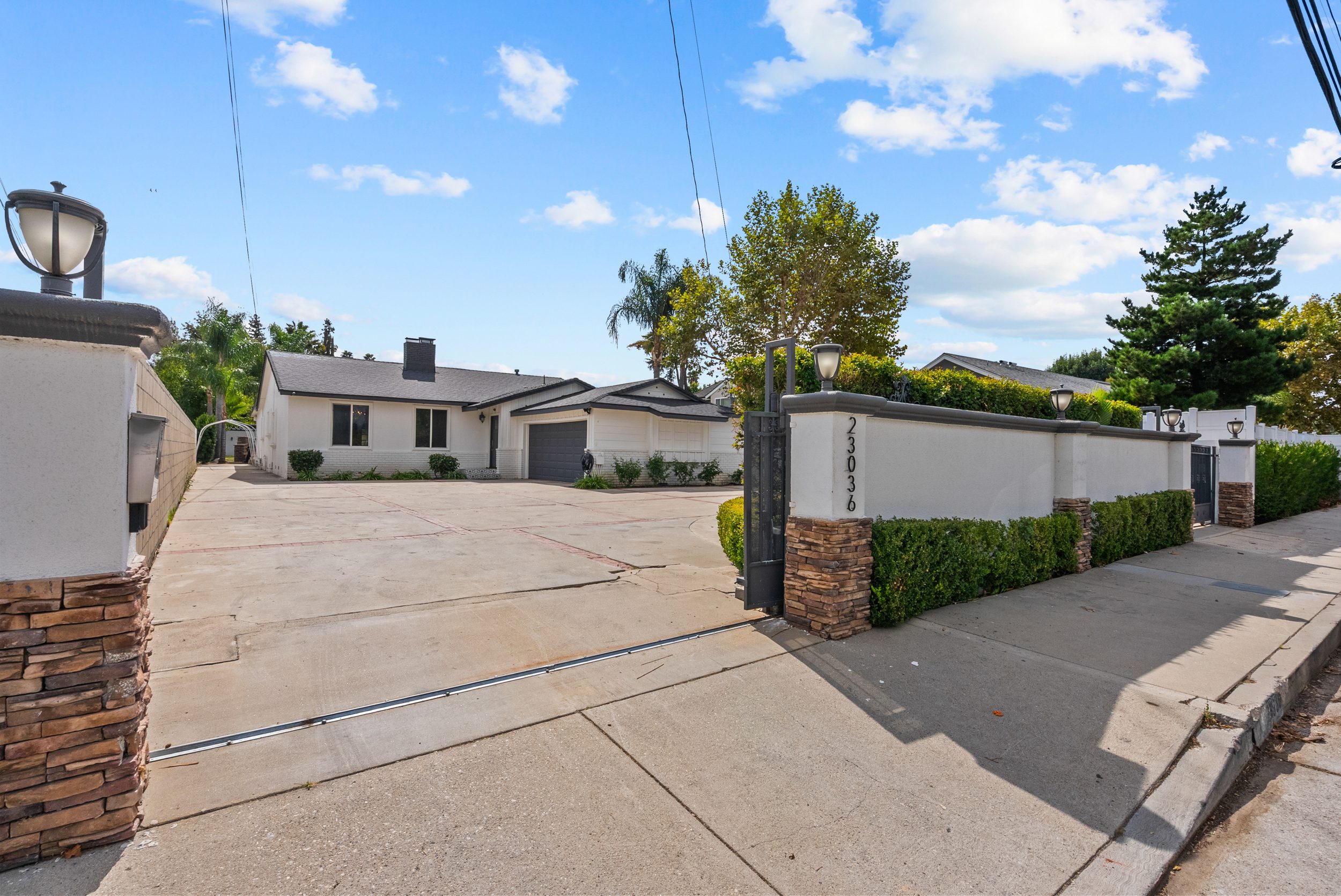 Burbank 23036-5