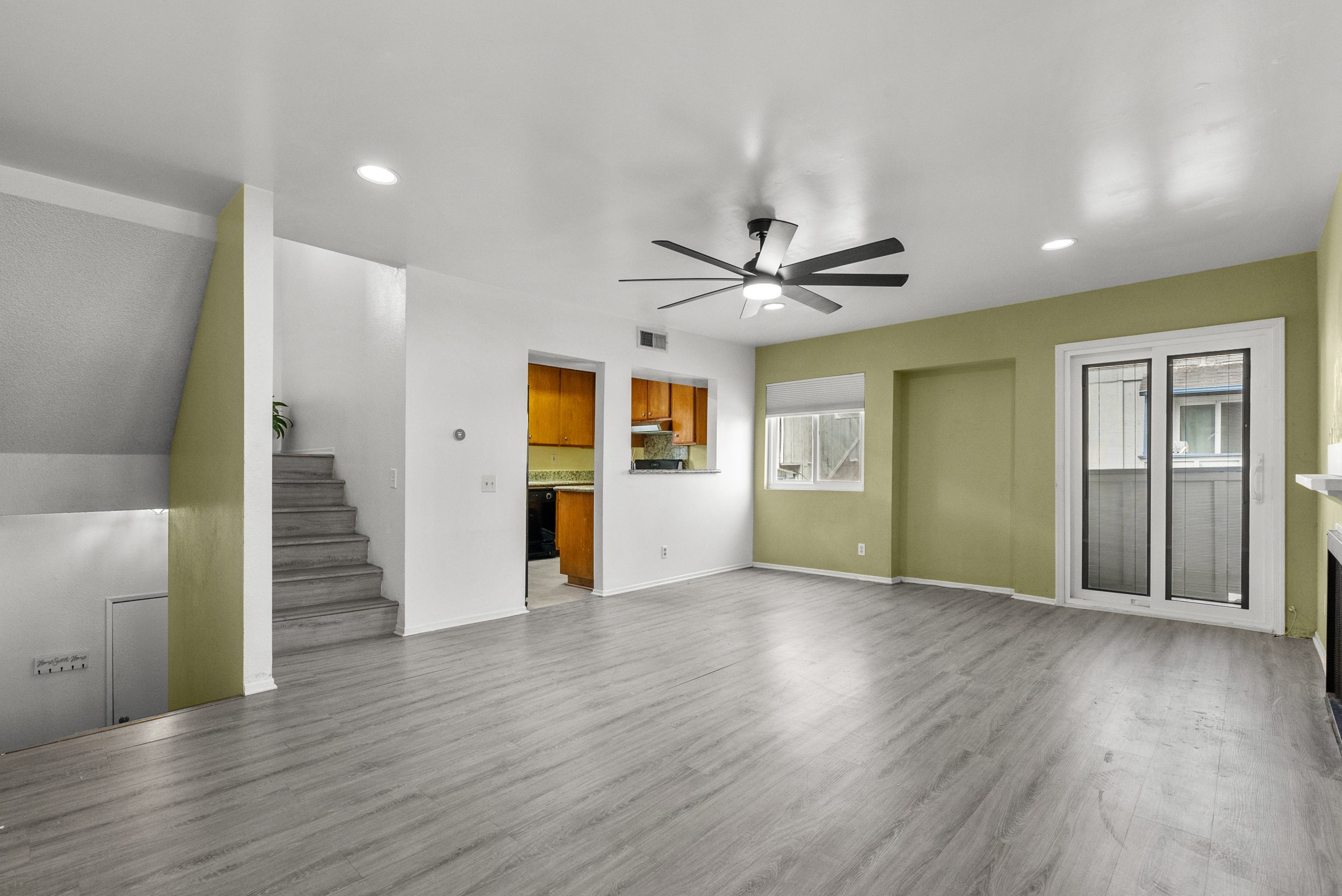 Van Nuys 9346 63-8